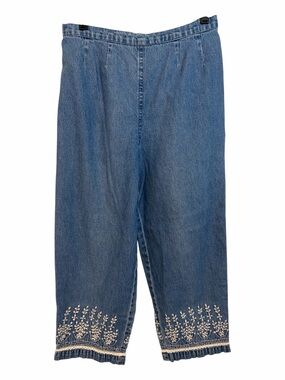 c.b. casuals -  Embroidered Hem Blue Women’s Jeans Size Petite Medium